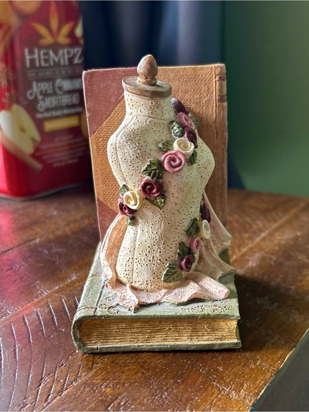 Vintage Seamstress Mannequin Floral Draped Material Bookend - Picture 6 of 9
